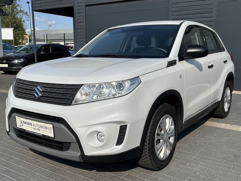 Weiß Gebraucht 2018 Suzuki Vitara Club SUV | 13.970 € (Guter Preis) - Bild 1/4