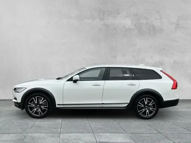 Gebraucht Volvo V90 CC Pro 250 PS (183 kW) 2019 Weiß Kombi