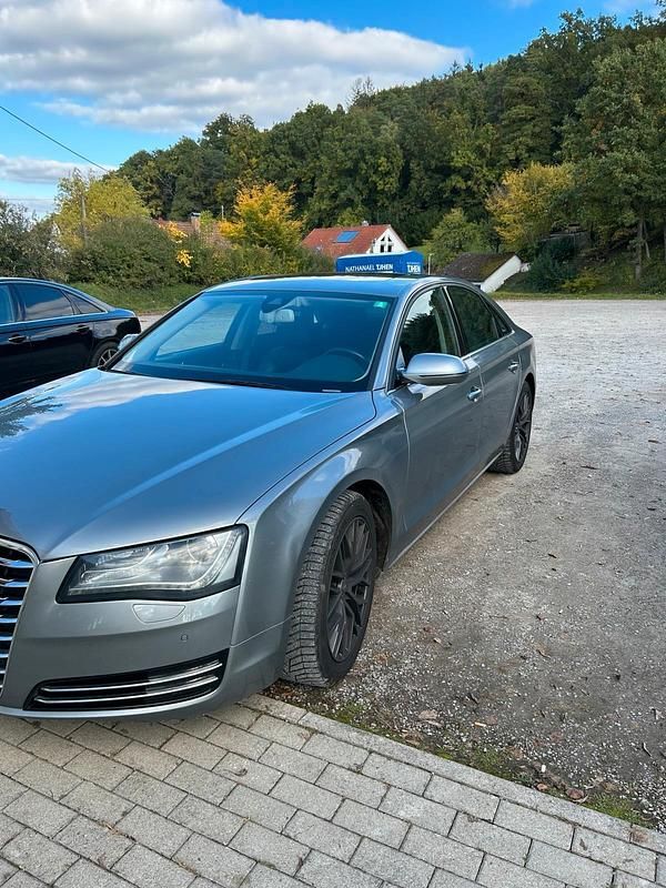Gebraucht Audi A8 351 PS (258 kW) 2010 Grau Limousine