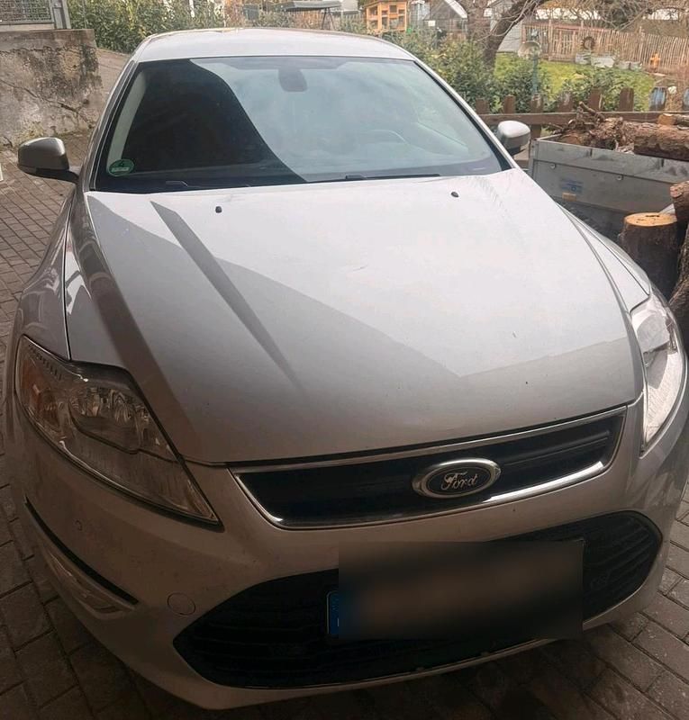 Gebraucht Ford Mondeo 150 PS (110 kW) 2011 Silber Kombi