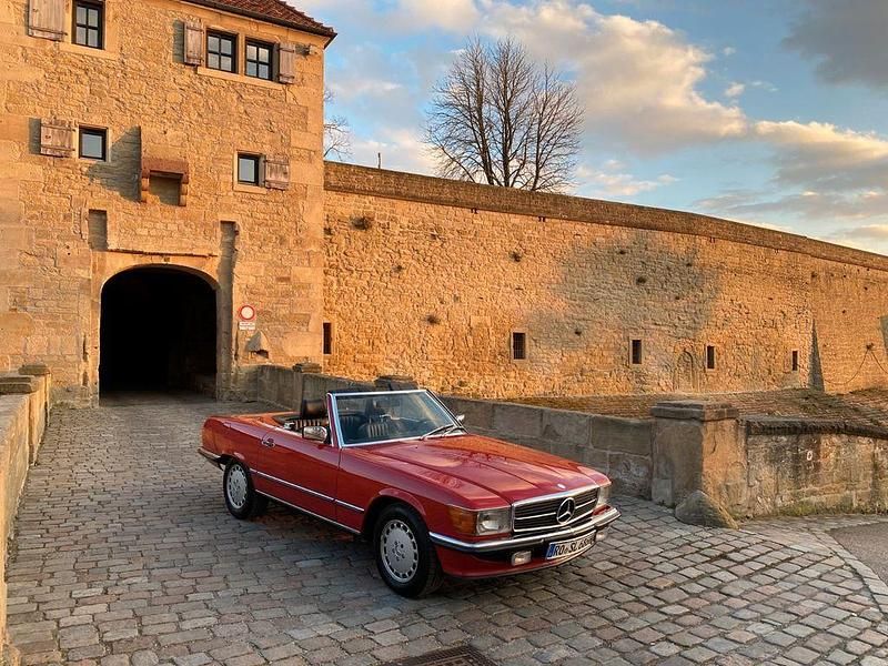Gebraucht Mercedes SL500 245 PS (180 kW) 1986 Rot Cabrio