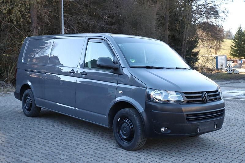 Gebraucht VW Transporter 140 PS (102 kW) 2014 Grau Van