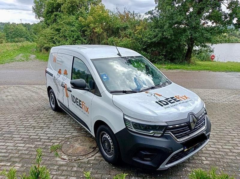 Gebraucht Renault Kangoo 116 PS (85 kW) 2022 Weiß Van / Kleinbus