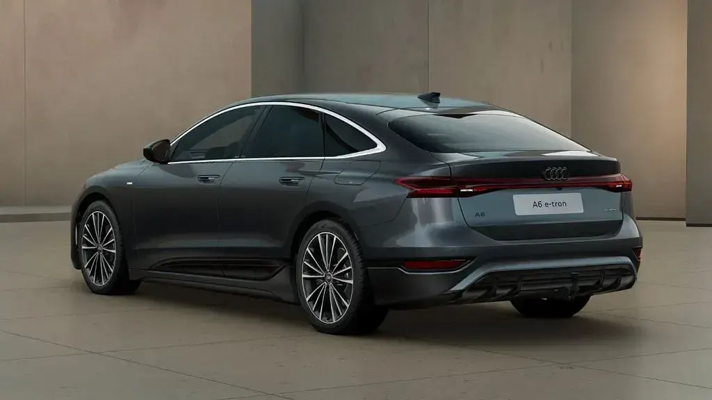 Gebraucht Audi A6 e-tron S-Line 314 kW (428 PS) 2025 Daytonagrau perleffekt Limousine