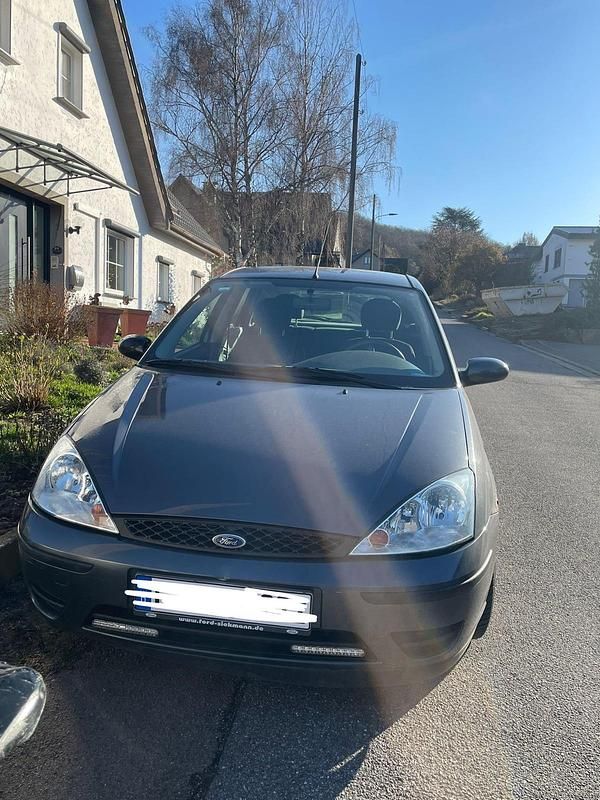 Second-hand Ford Focus 100 CP (73 kW) 2001 Hatchback