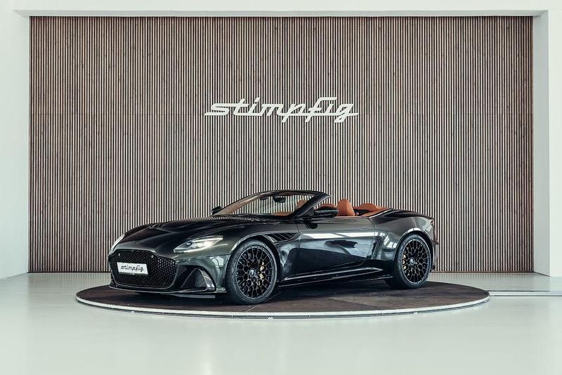 Grün Gebraucht 2024 Aston Martin DBS Cabrio | 409.900 € - Bild 1/4