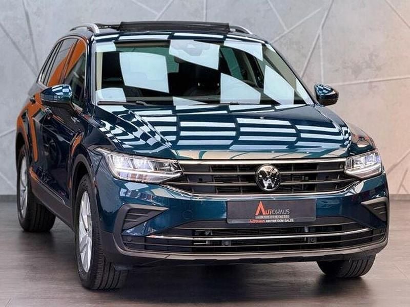 Gebraucht VW Tiguan Move 150 PS (110 kW) 2023 Blau SUV