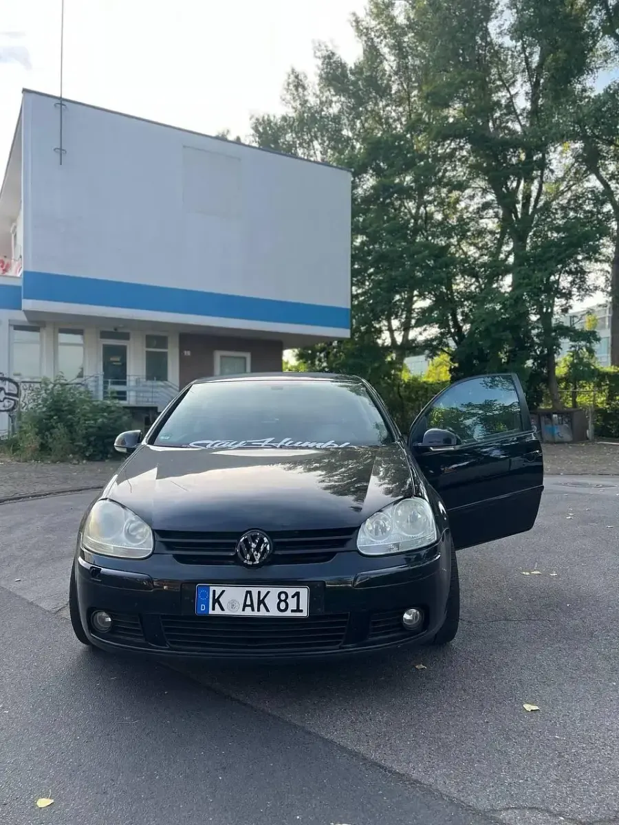 Gebraucht VW Golf V 75 PS (55 kW) 2008 Schwarz Kleinwagen