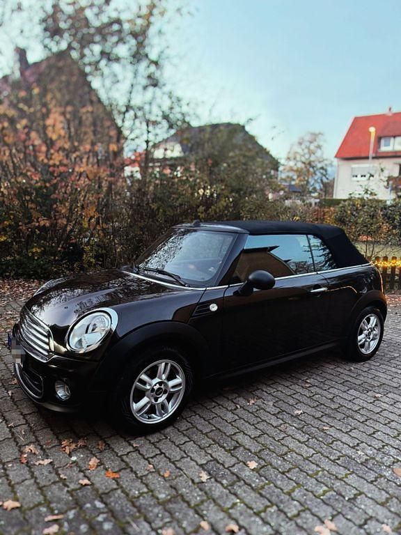 Braun Gebraucht 2013 Mini One Cabriolet Cabrio | 6.999 € (Fairer Preis) - Bild 1/4