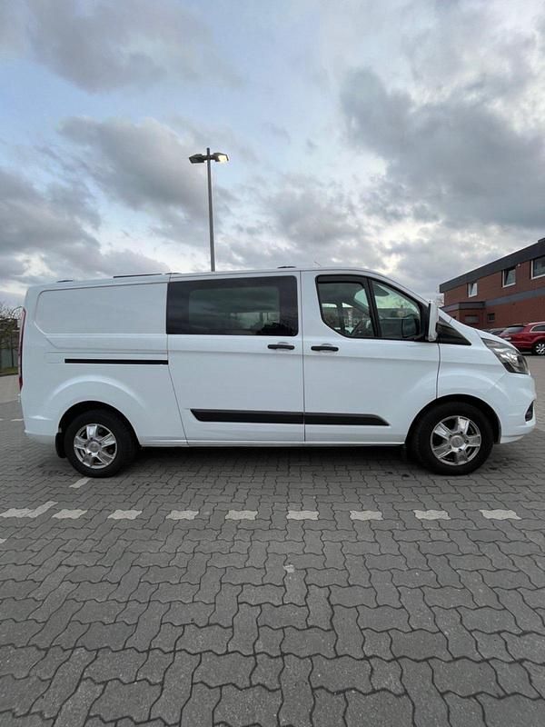 Gebraucht Ford Transit Custom 131 PS (96 kW) 2018 Weiß Van / Kleinbus
