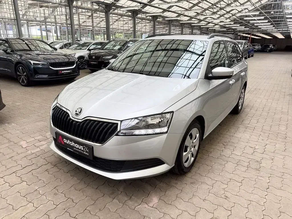 Gebraucht Skoda Fabia Active 60 PS (44 kW) 2022 Silber Kleinwagen
