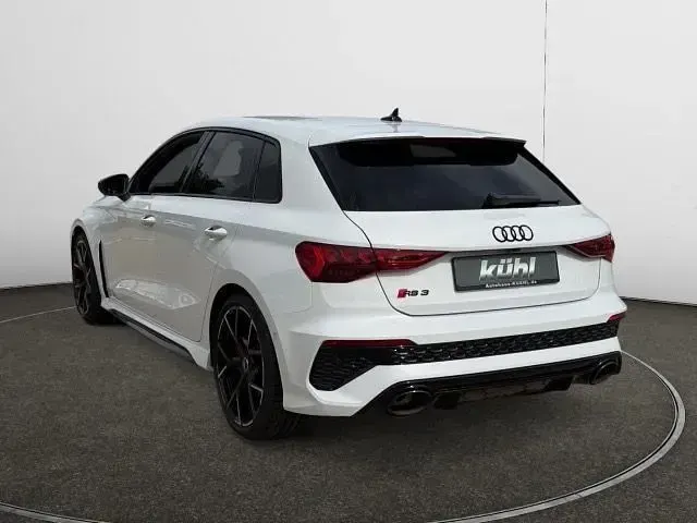 Usata Audi RS3 Sport 400 CV (294 kW) 2024 Bianco Berlina