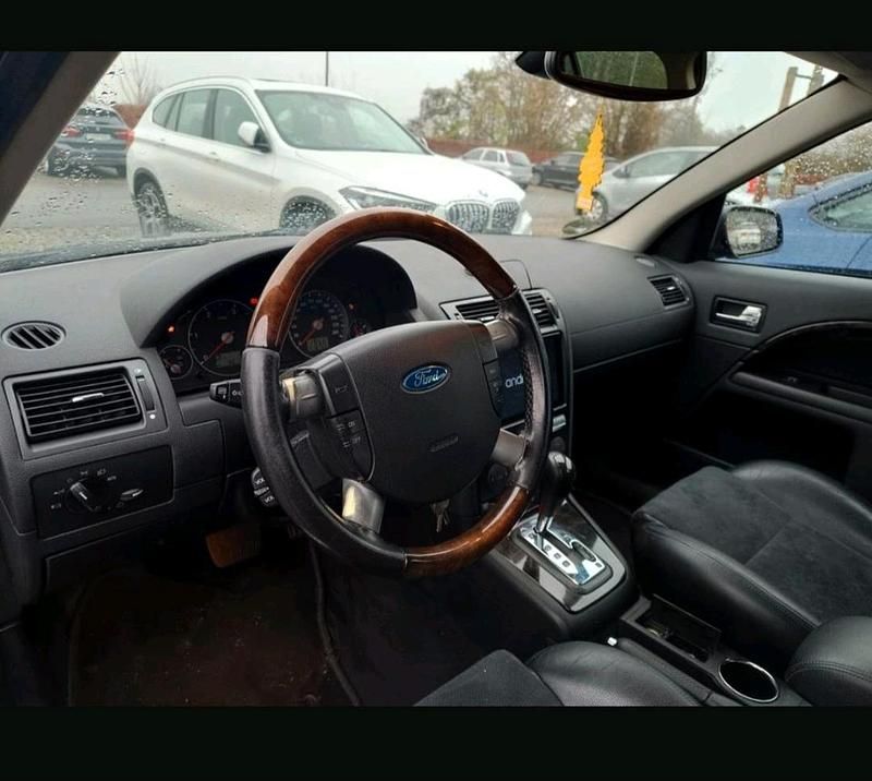 Gebraucht Ford Mondeo 130 PS (95 kW) 2005 Schwarz Kombi