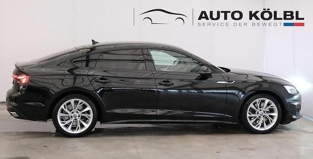 Gebraucht Audi A5 Sportback Ambiente 163 PS (119 kW) 2020 Schwarz metallic Kleinwagen