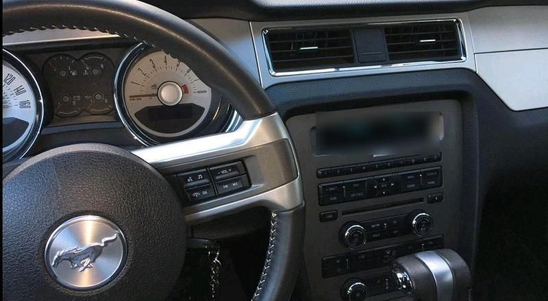 Gebraucht Ford Mustang GT 425 PS (312 kW) 2012 Weiß Cabrio