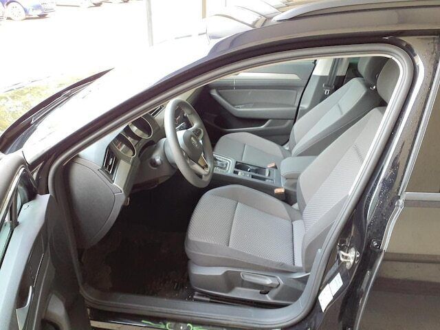 Gebraucht VW Passat Basis 120 PS (88 kW) 2020 Kombi