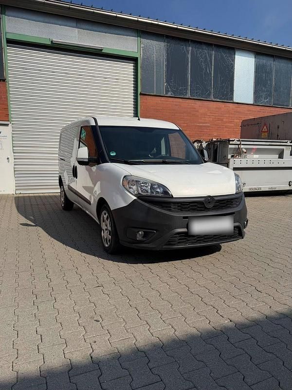 Gebraucht Fiat Doblò 105 PS (77 kW) 2016 Weiß Van / Kleinbus