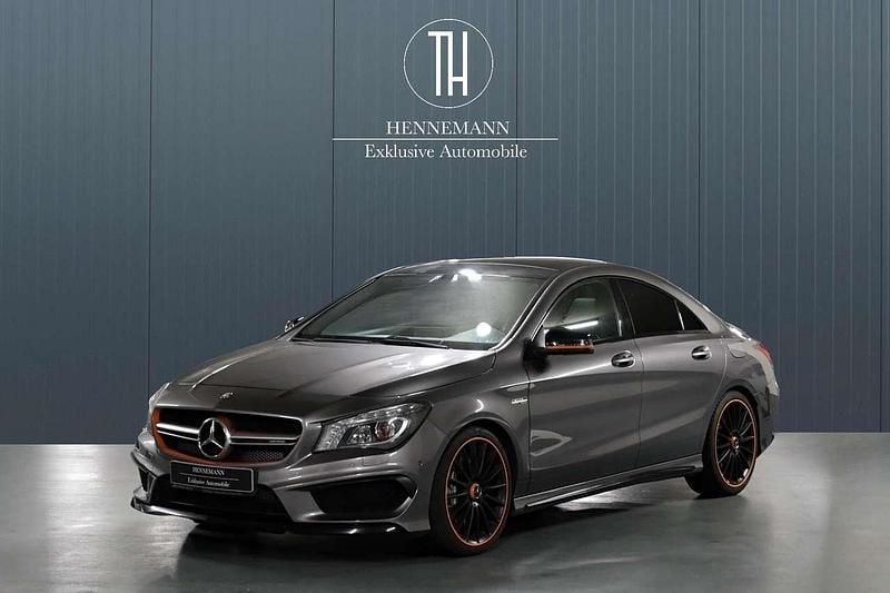 Grau Gebraucht 2016 Mercedes CLA45 AMG AMG Coupé | 29.450 € (Etwas zu teuer) - Bild 1/4
