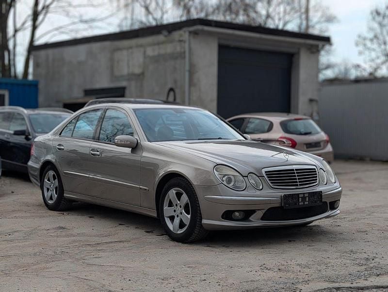 Gebraucht Mercedes E320 Avantgarde 224 PS (164 kW) 2003 Silber Limousine
