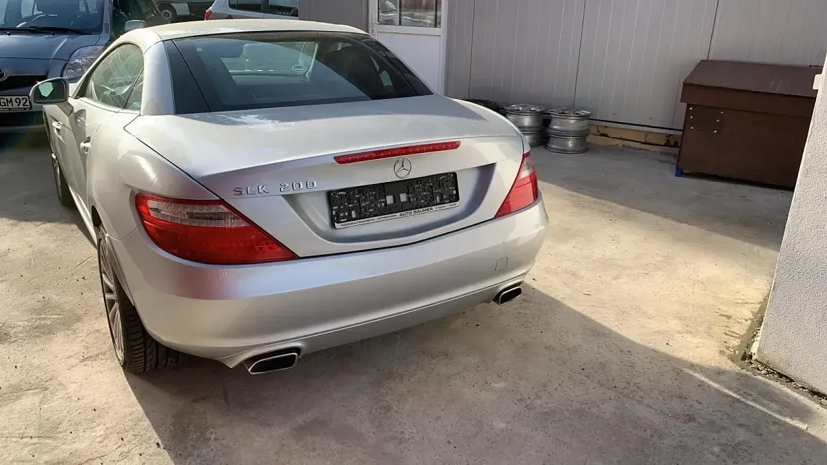 Gebraucht Mercedes SLK200 184 PS (135 kW) 2012 Silber Cabrio