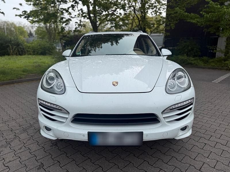 Gebraucht Porsche Cayenne 245 PS (180 kW) 2012 Weiß SUV