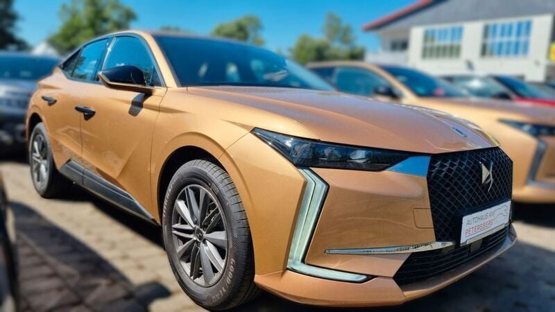 Gold Gebraucht 2022 DS Automobiles DS4 Bastille Plus Limousine | 19.990 € (Superpreis) - Bild 1/4