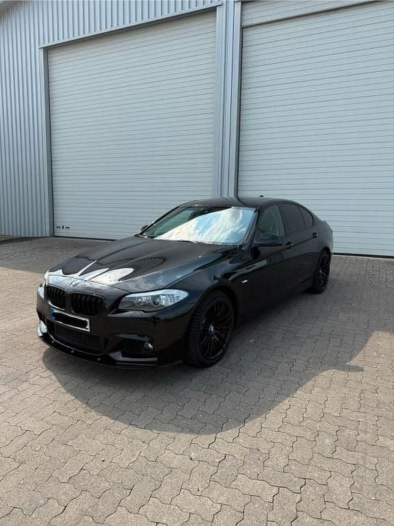 Usata BMW 525 218 CV (160 kW) 2012 Nero Berlina