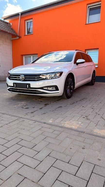 Gebraucht VW Passat 190 PS (139 kW) 2020 Weiß Kombi