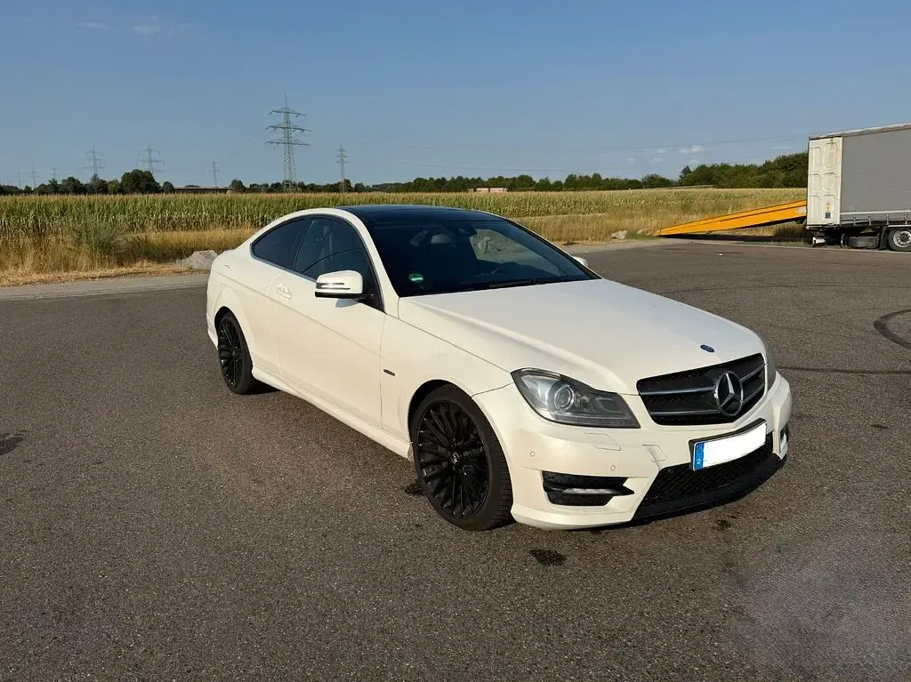 Gebraucht Mercedes C350 AMG Edition 1 306 PS (225 kW) 2011 Weiß Coupé