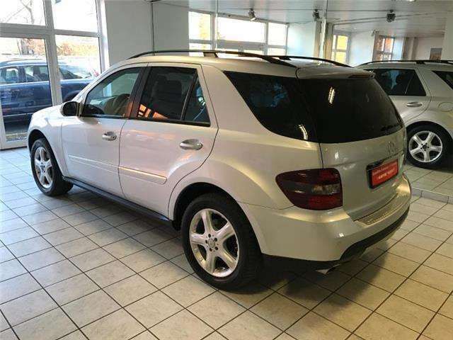 Gebraucht Mercedes ML320 224 PS (164 kW) 2006 Silber SUV