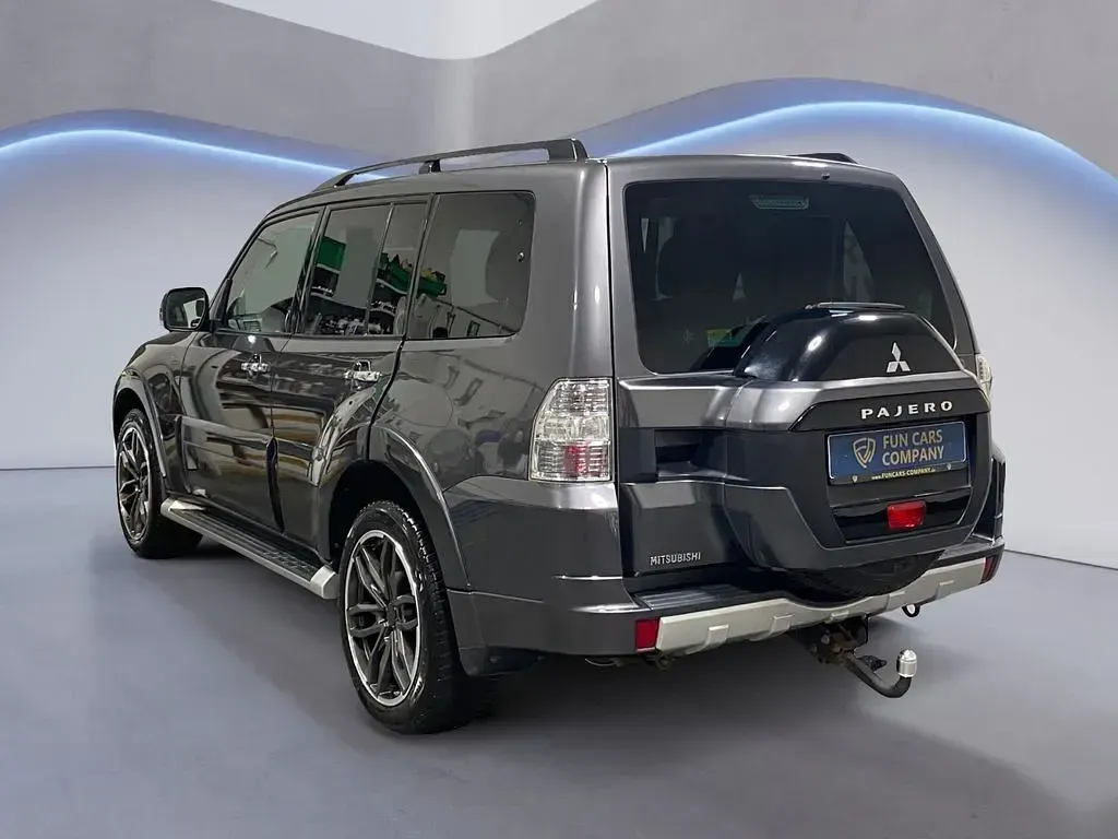 Gebraucht Mitsubishi Pajero Top 190 PS (139 kW) 2016 Grau SUV