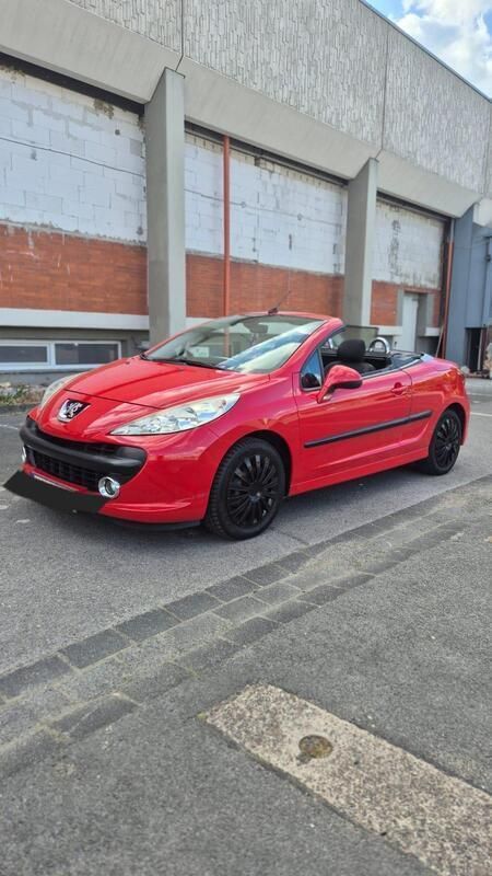 Rot Gebraucht 2008 Peugeot 207 CC Cabrio | 3.750 € (Teuer) - Bild 1/4