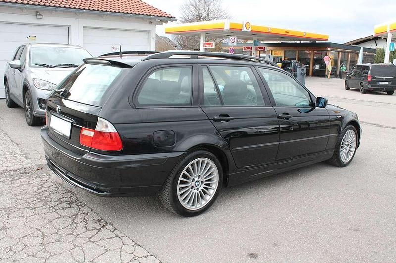 Gebraucht BMW 320 170 PS (125 kW) 2005 Schwarz Kombi