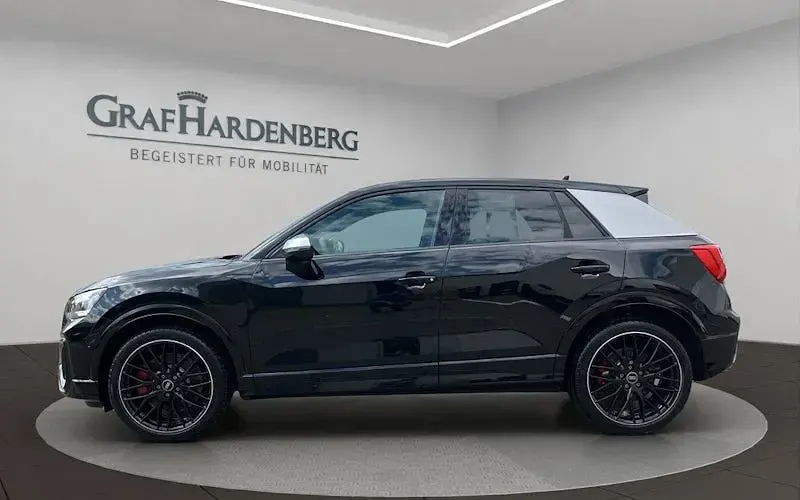 Neu Audi SQ2 Sport 300 PS (220 kW) 2026 Schwarz SUV