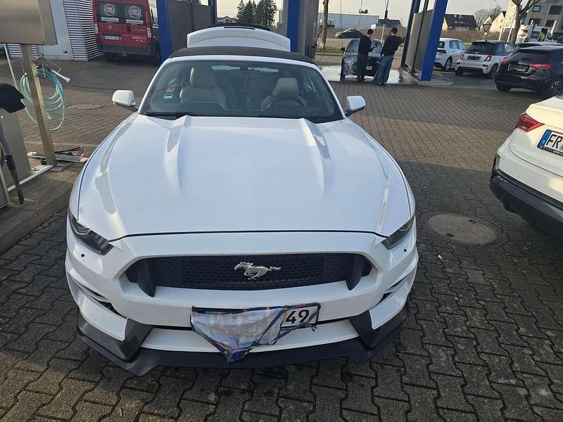 Gebraucht Ford Mustang 317 PS (233 kW) 2017 Weiß Cabrio