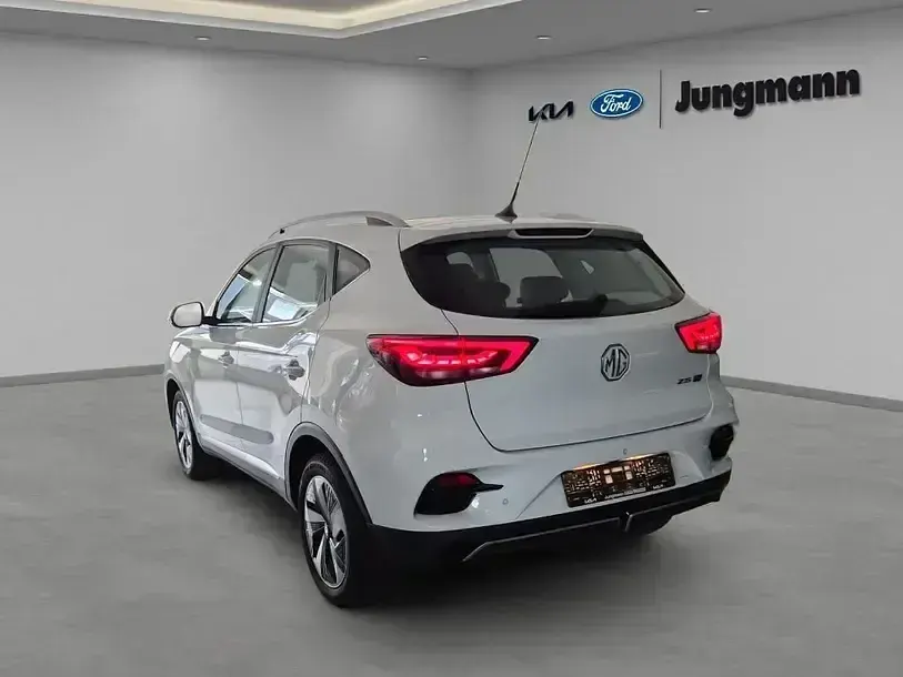 Gebraucht MG ZS Comfort 114 kW (156 PS) 2023 Weiß metallic SUV
