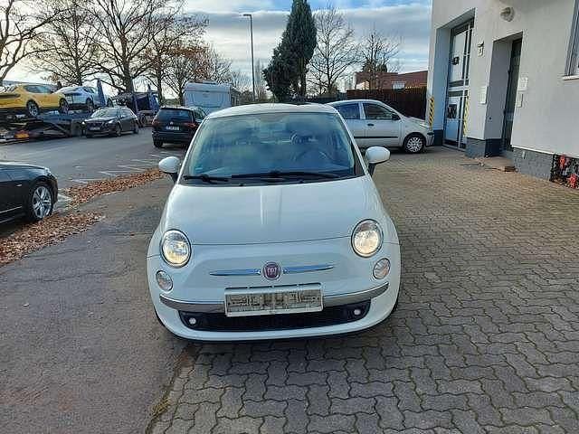 Weiß Gebraucht 2010 Fiat 500 Limousine | 6.990 € (Etwas zu teuer) - Bild 1/4
