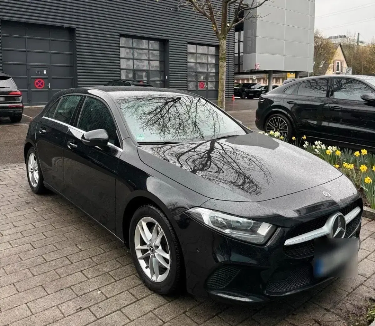 Gebraucht Mercedes A180 136 PS (100 kW) 2019 Schwarz Kleinwagen