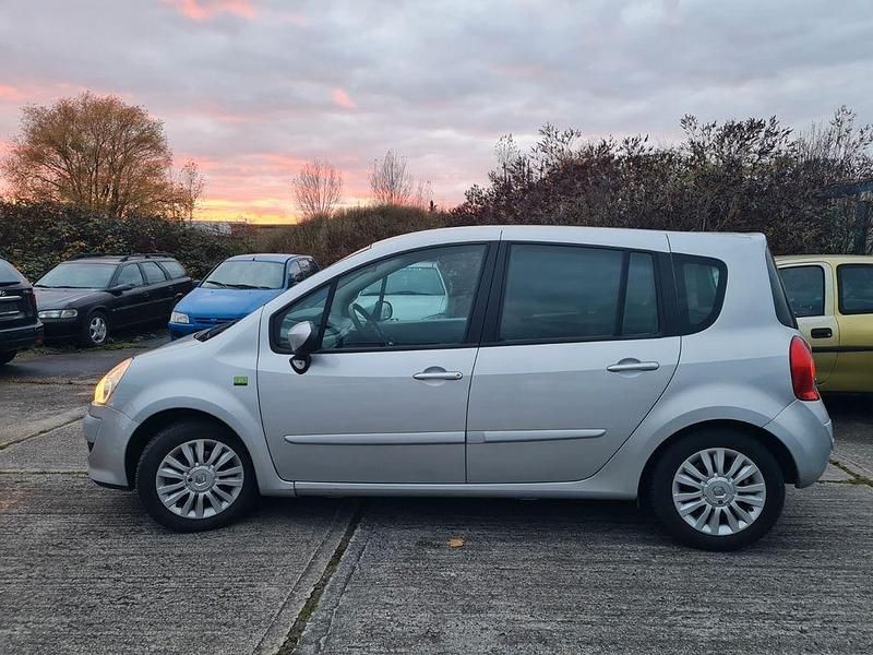 Gebraucht Renault Grand Modus 101 PS (74 kW) 2011 Grau Van / Kleinbus