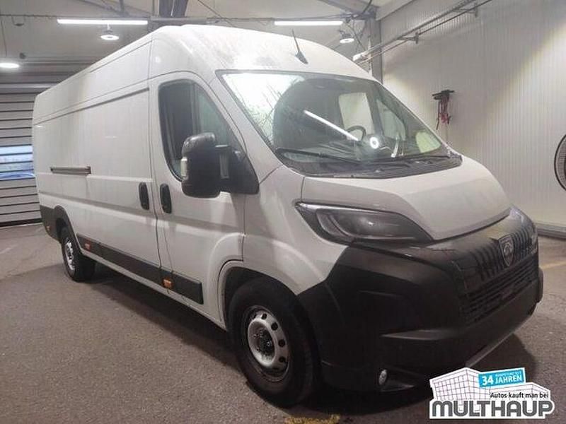 Gebraucht Peugeot Boxer 180 PS (132 kW) 2024 Weiss icy Van