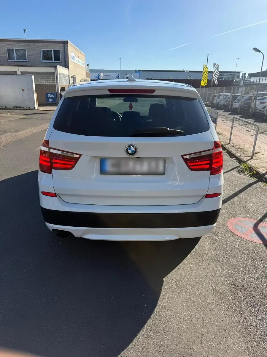Gebraucht BMW X3 184 PS (135 kW) 2012 Weiß SUV