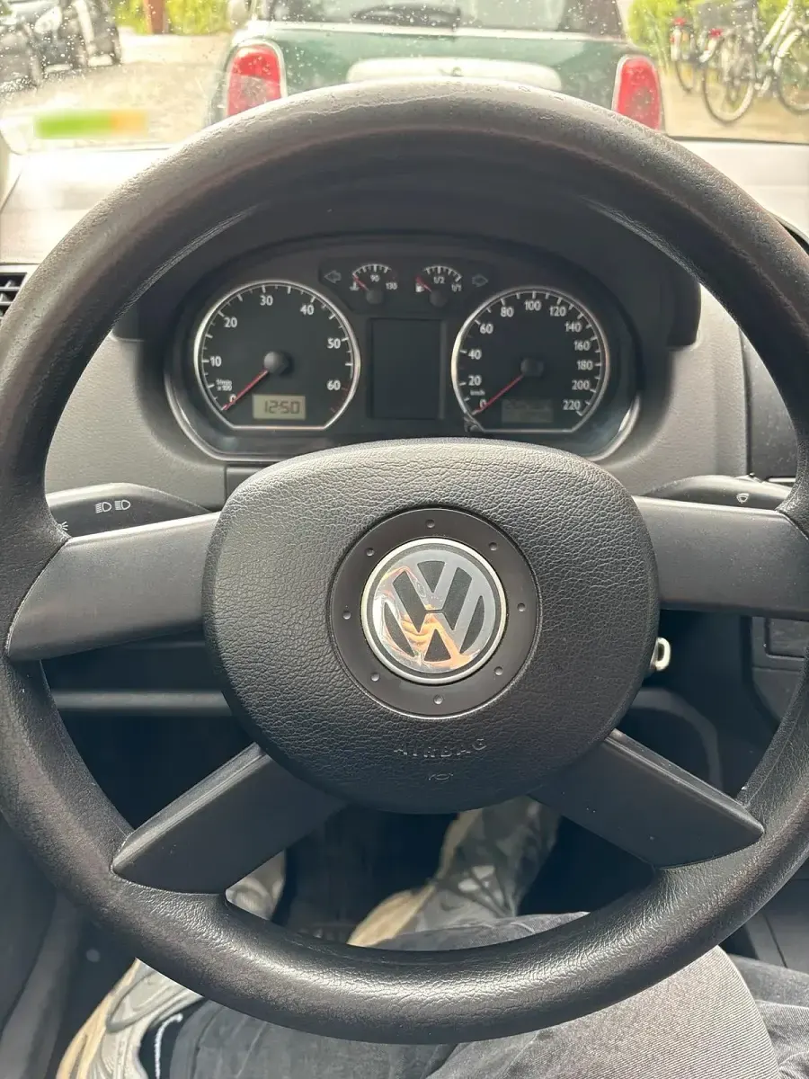 Gebraucht VW Polo Basis 75 PS (55 kW) 2003 Grau Kleinwagen