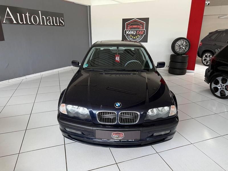 Schwarz Gebraucht 2000 BMW 320 Limousine | 4.499 € (Etwas zu teuer) - Bild 1/4