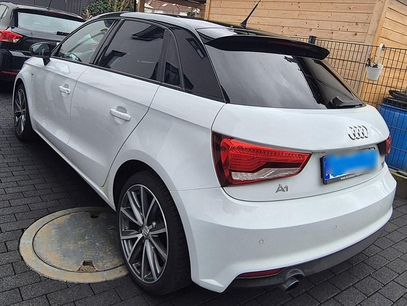 Gebraucht Audi A1 Sportback S-Line 95 PS (69 kW) 2018 Weiß Kleinwagen