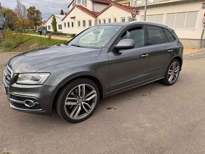 Grau Gebraucht 2014 Audi SQ5 Sport SUV | 22.000 € (Fairer Preis) - Bild 1/4