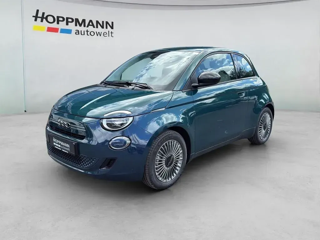 Neu Fiat 500 Icon 65 PS (47 kW) 2026 Grün Limousine