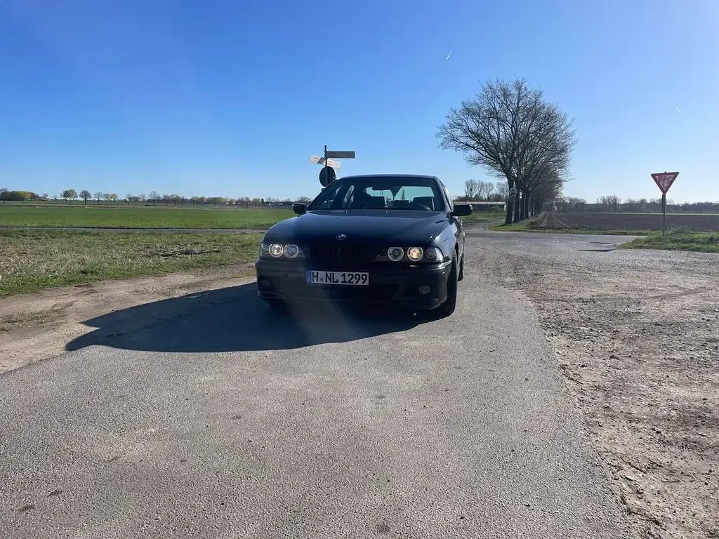 Gebraucht BMW 523 M Sport 170 PS (125 kW) 2000 Blau Limousine