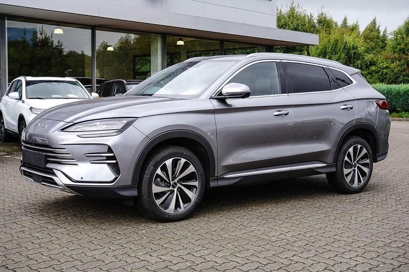 Neu BYD Seal U Boost 218 PS (160 kW) 2025 Grau SUV