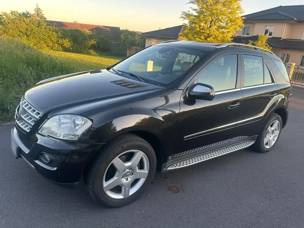 Gebraucht Mercedes ML320 224 PS (164 kW) 2009 SUV