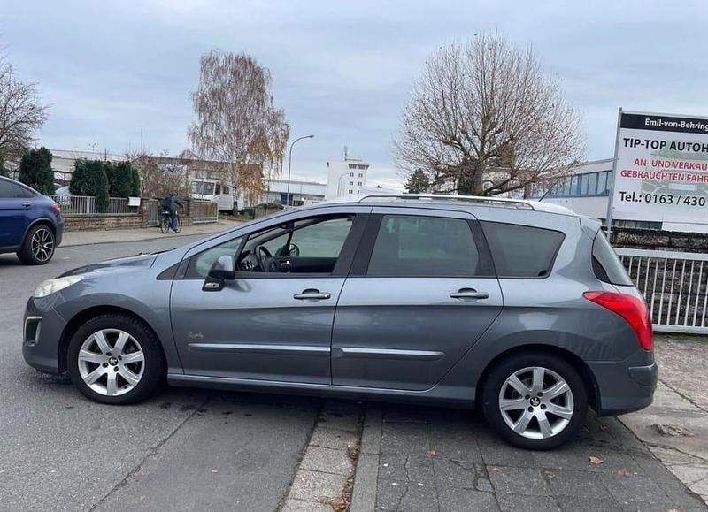Gebraucht Peugeot 308 111 PS (81 kW) 2011 Silber Kombi